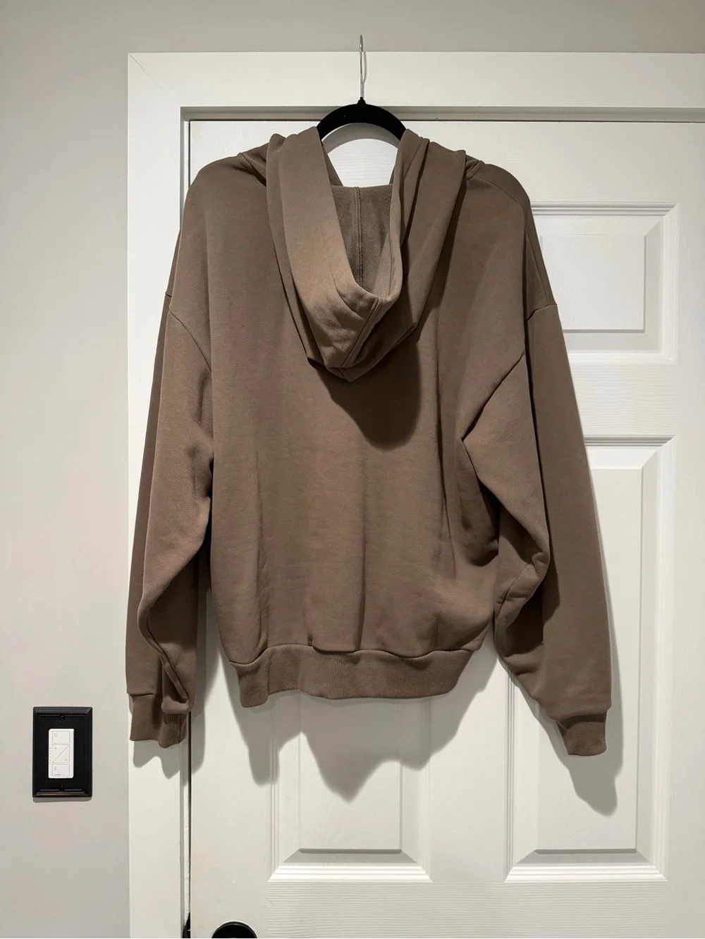 Auth. ✅ Women’s ALO Yoga Accolade Full Zip in “Olive Tree” Size Medium💚🤎
